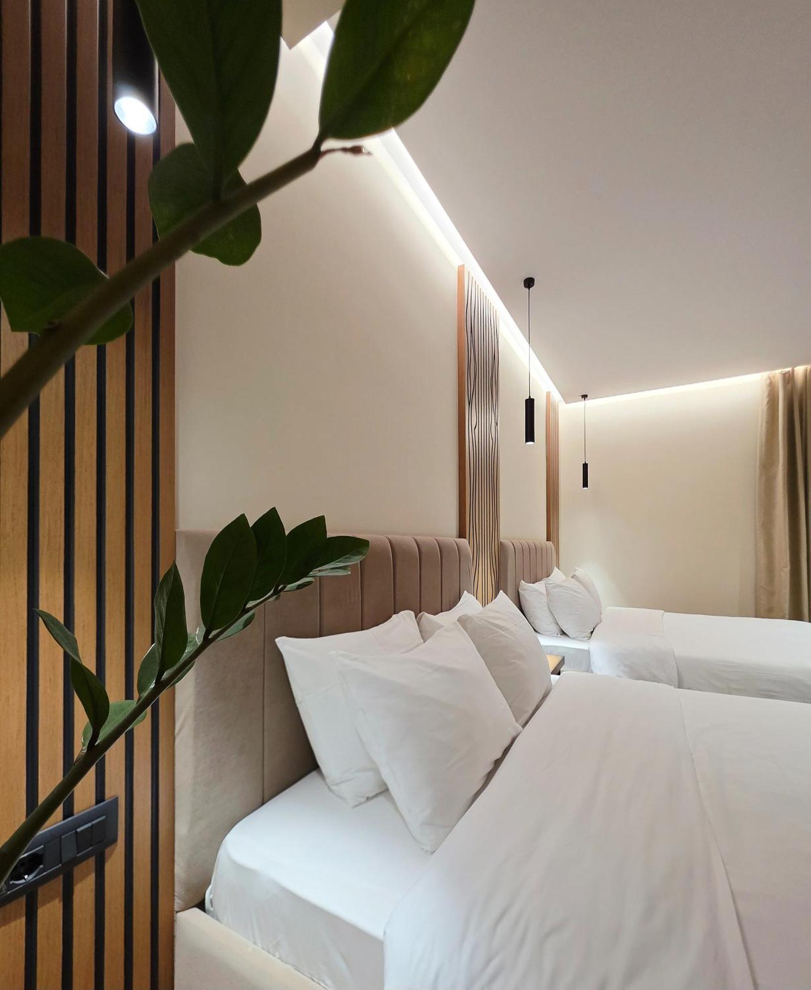 Zimmer mit 2 Kingsize-Betten